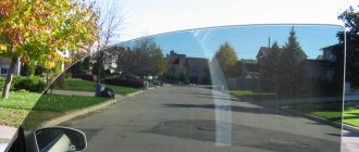 Как правильно помыть тонированные стекла автомобиля